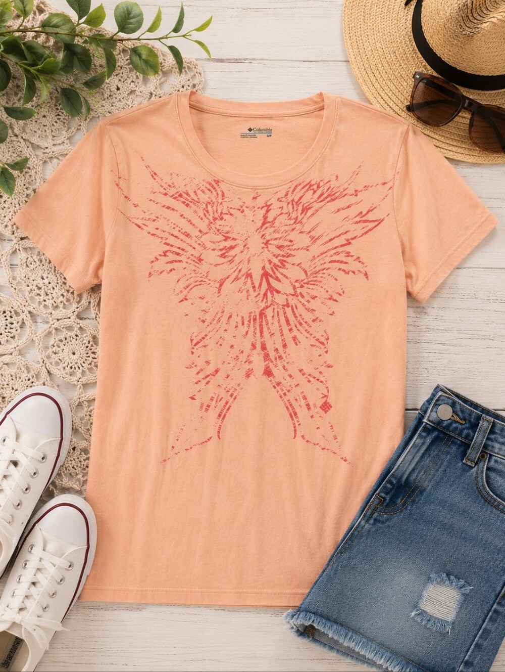 Columbia Women’s Small Peach Graphic Short-Sleeve Tee